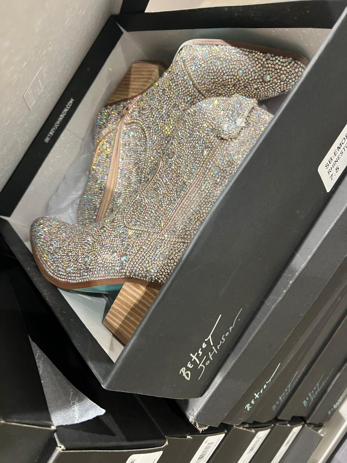 WhatsApp-Image-2024-05-22-at-13.24.13-1